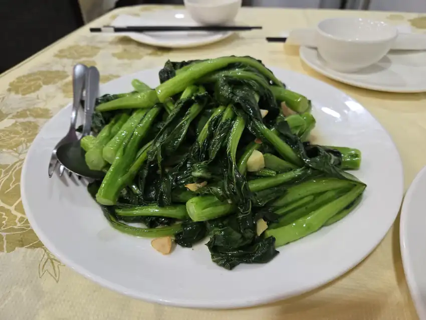 Garlic Choy Sum · 蒜蓉菜心